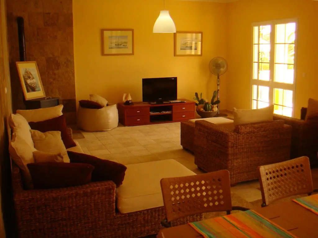 Retiro Praia Villa Porto Santo